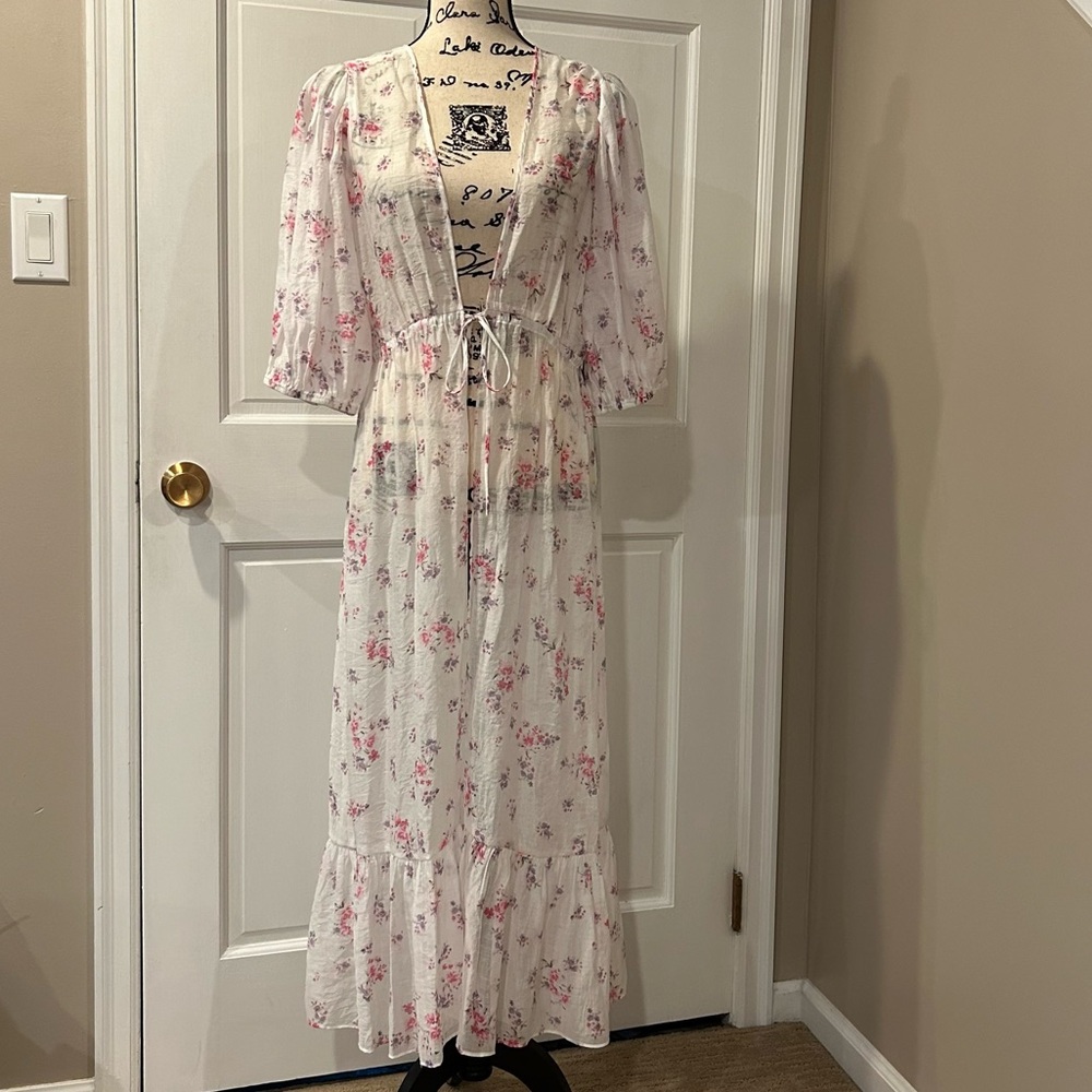 Vince Camuto Garden Romance Waist Tie Robe - Picture 7 of 16